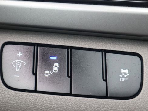 Used 2018 Hyundai Elantra SEL FWD image 48