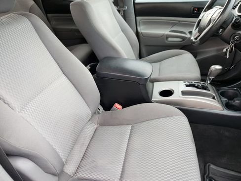 Used 2013 Toyota Tacoma 4x4 Double Cab w/ SR5 Pkg image 19