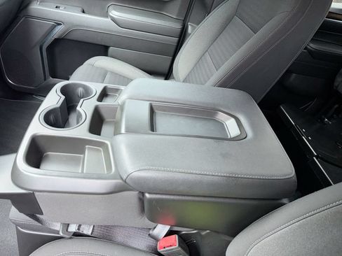 Used 2022 Chevrolet Silverado 1500 LT RWD image 24