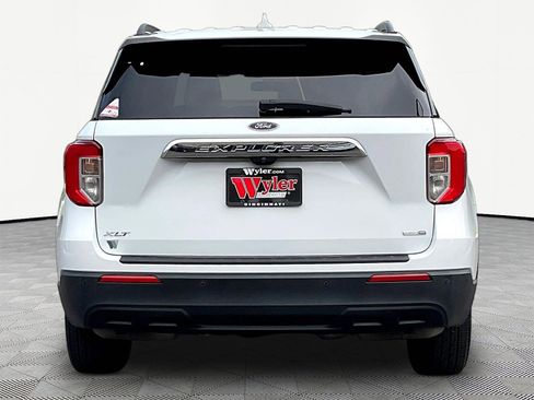 Used 2020 Ford Explorer XLT AWD/4WD image 5