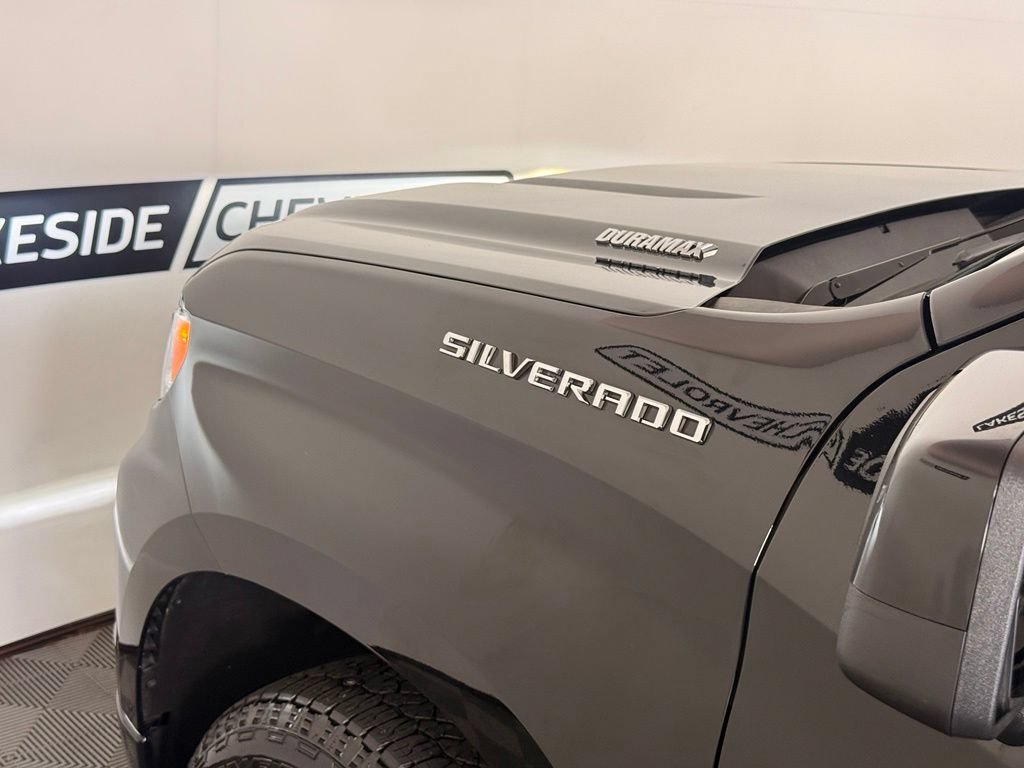 Used 2024 Chevrolet Silverado 1500 RST AWD/4WD image 10