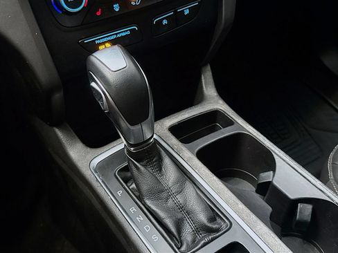 Used 2019 Ford Escape SEL FWD image 19