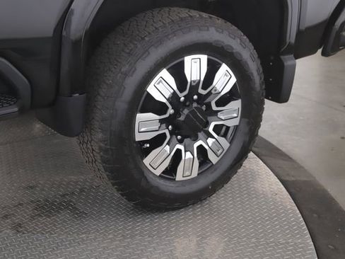 Used 2024 GMC Sierra 2500 Denali w/ Denali Reserve Package AWD/4WD image 14