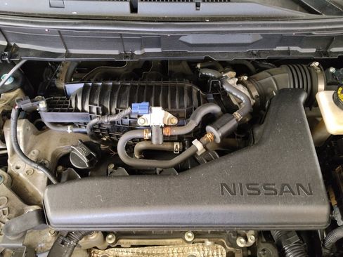 Used 2019 Nissan Rogue SV FWD image 30