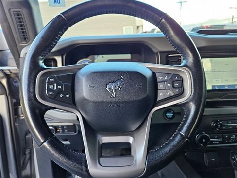 Used 2022 Ford Bronco Black Diamond image 15