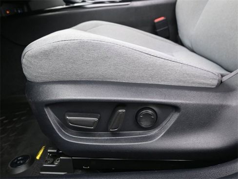 Used 2025 Toyota Camry LE image 11