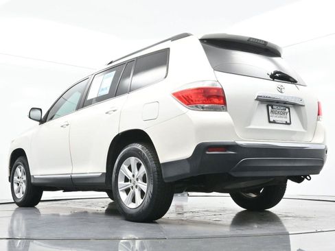 Used 2012 Toyota Highlander SE w/ Tow Pkg FWD image 47
