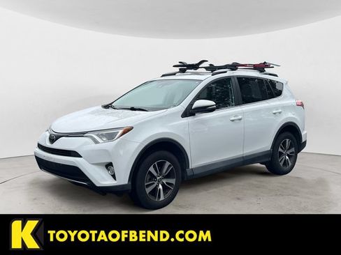 Used 2018 Toyota RAV4 XLE w/ Plus Extra Value Package AWD/4WD image 1