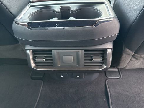 Used 2023 Ford F150 Lariat AWD/4WD image 28