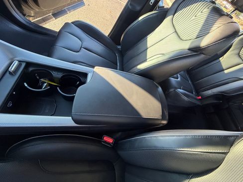 Used 2024 Hyundai Palisade Calligraphy image 15