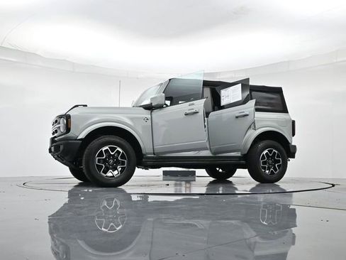 Used 2022 Ford Bronco Outer Banks image 52