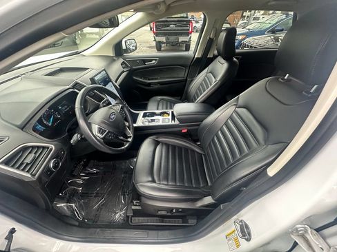 Certified 2024 Ford Edge SEL AWD/4WD image 9