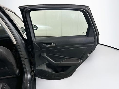 Used 2024 Volkswagen Jetta SE FWD image 28