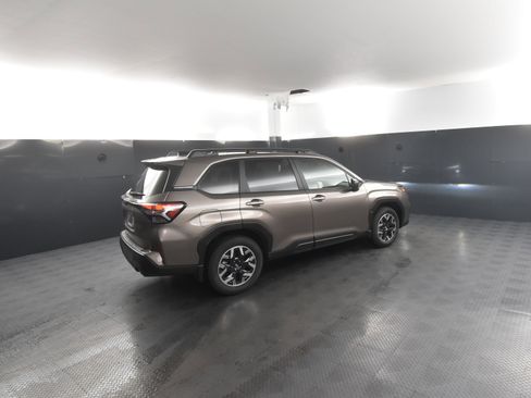 New 2025 Subaru Forester Premium image 2