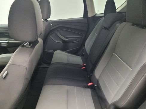 Used 2015 Ford Escape SE image 18