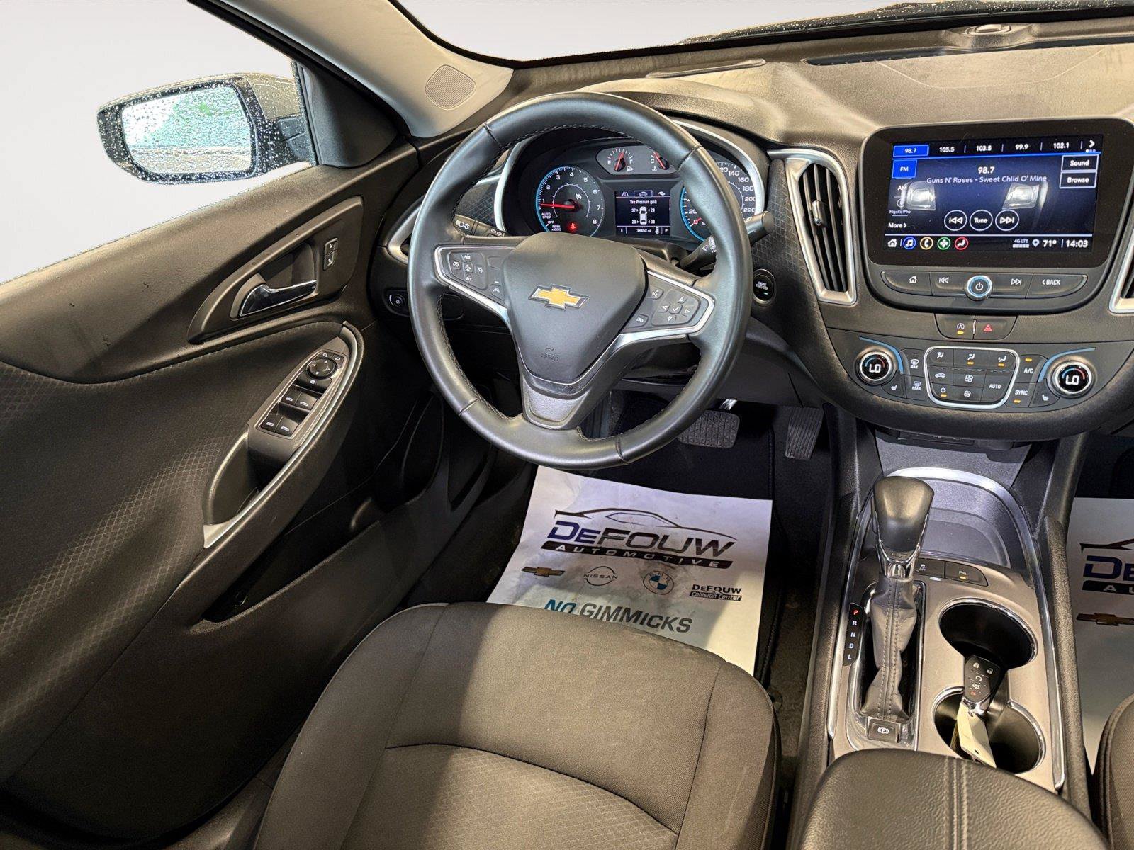 Used 2024 Chevrolet Malibu LT w/ Sport Edition FWD image 11