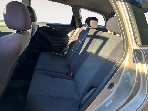 Used 2003 Toyota Matrix image 11