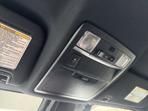 Used 2018 Toyota Tacoma TRD Sport image 22