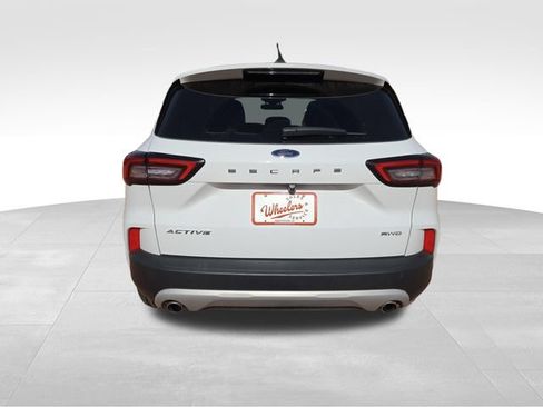 Used 2024 Ford Escape Active AWD/4WD image 4