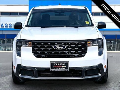 Used 2025 Ford Maverick XLT w/ Equipment Group 302A AWD/4WD image 19