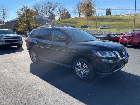 Used 2019 Nissan Pathfinder S AWD/4WD image 7
