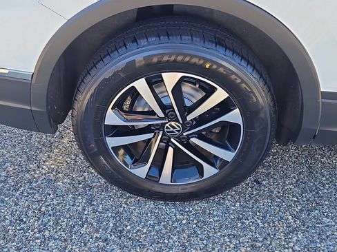 Used 2023 Volkswagen Tiguan S AWD/4WD image 9