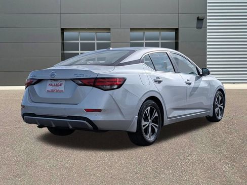 Used 2022 Nissan Sentra SV FWD image 5