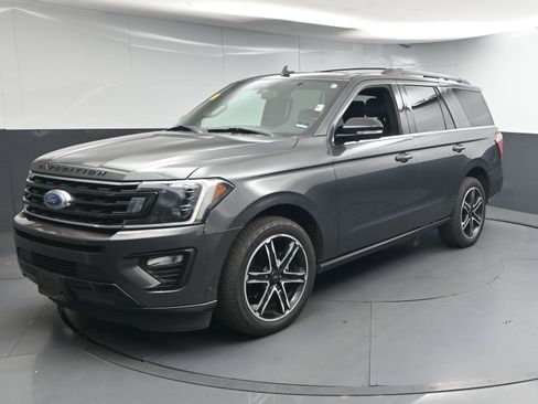 Used 2020 Ford Expedition Limited w/ Equipment Group 303A RWD image 1