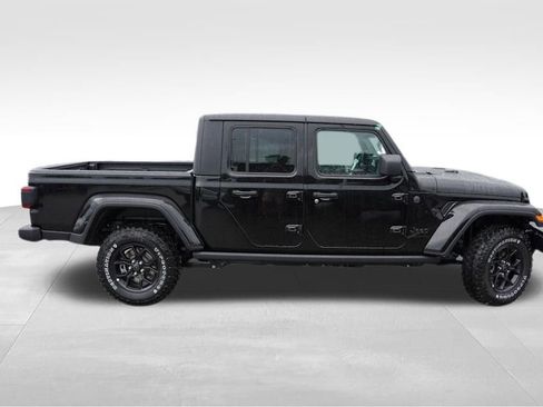 New 2025 Jeep Gladiator Sport AWD/4WD image 2