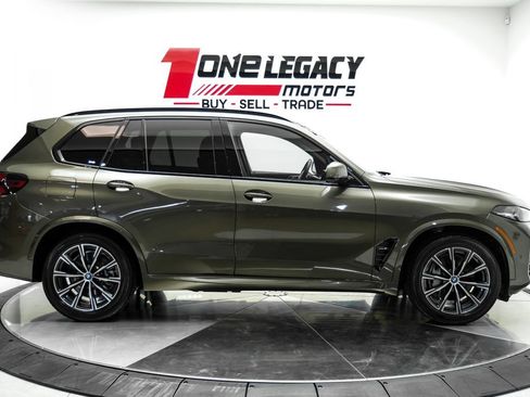 Used 2024 BMW X5 xDrive50e w/ M Sport Package AWD/4WD image 5