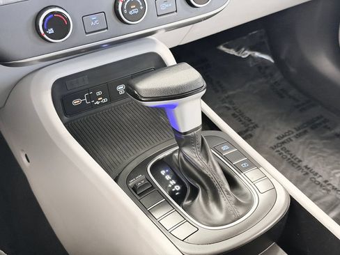 Used 2025 Hyundai Kona SE FWD image 20