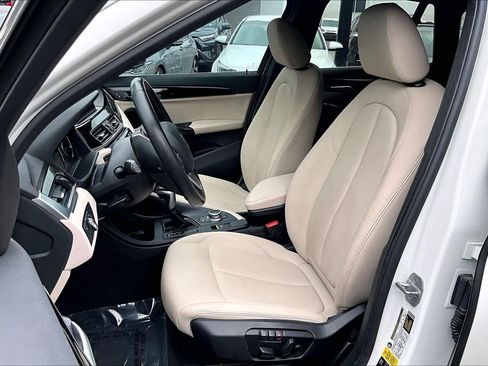 Used 2019 BMW X1 xDrive28i w/ Convenience Package image 9