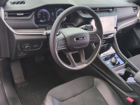 New 2026 Jeep Grand Cherokee Altitude AWD/4WD image 10
