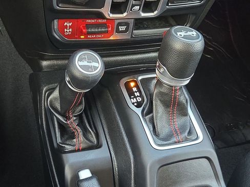 Used 2019 Jeep Wrangler Unlimited Rubicon image 20