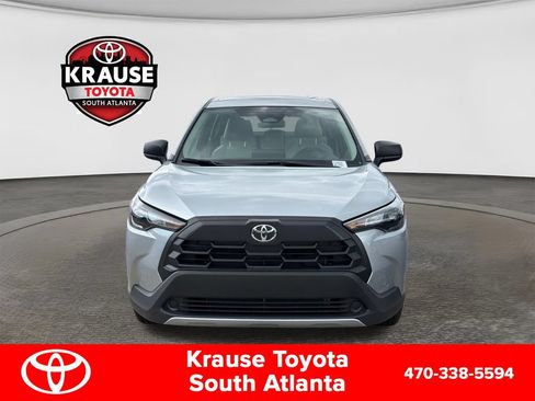 Used 2026 Toyota Corolla Cross L FWD image 2