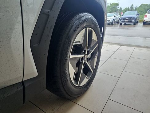 Certified 2025 Hyundai Tucson SEL AWD/4WD image 41