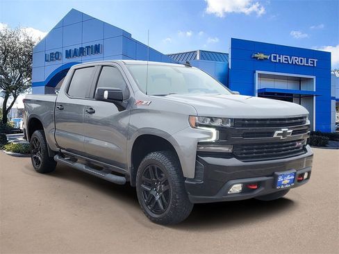 Used 2021 Chevrolet Silverado 1500 LT Trail Boss w/ LT Trail Boss Premium Package image 2