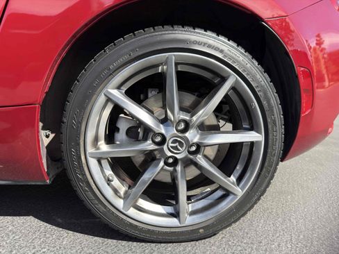Used 2016 MAZDA MX-5 Miata Grand Touring RWD image 18