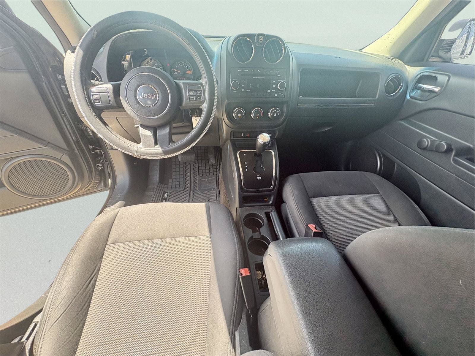 Used 2016 Jeep Patriot Sport FWD image 12