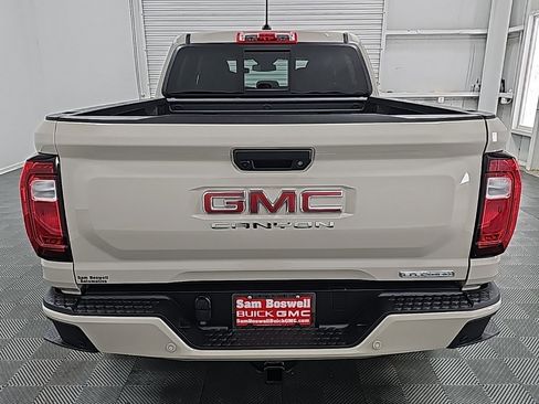 New 2026 GMC Canyon Elevation w/ Convenience Package image 7