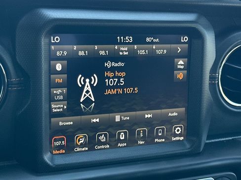 Used 2022 Jeep Gladiator Overland AWD/4WD image 17