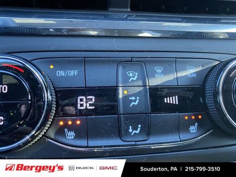 Certified 2024 Buick Envista Preferred w/ Convenience I Package image 39