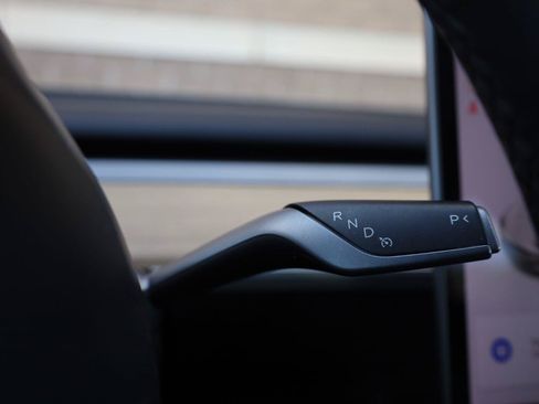 Used 2018 Tesla Model 3 Long Range RWD image 34