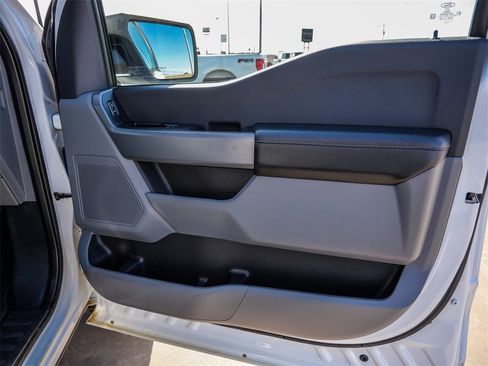 Used 2023 Ford F150 XLT w/ Trailer Tow Package image 17