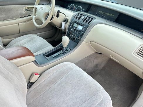 Used 2002 Toyota Avalon XLS FWD image 30