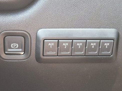 New 2026 GMC Sierra 2500 Pro w/ Convenience Package AWD/4WD image 10