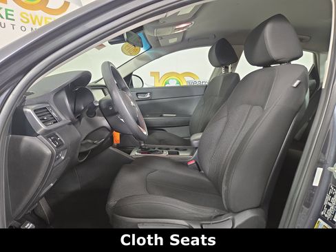 Used 2019 Kia Optima LX image 11