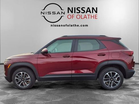 Used 2025 Chevrolet TrailBlazer LT w/ Driver Confidence Package AWD/4WD image 20