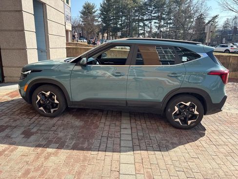 Certified 2024 Kia Seltos EX image 6