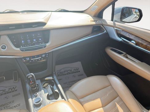 Used 2023 Cadillac XT5 Sportv w/ Platinum Package AWD/4WD image 12